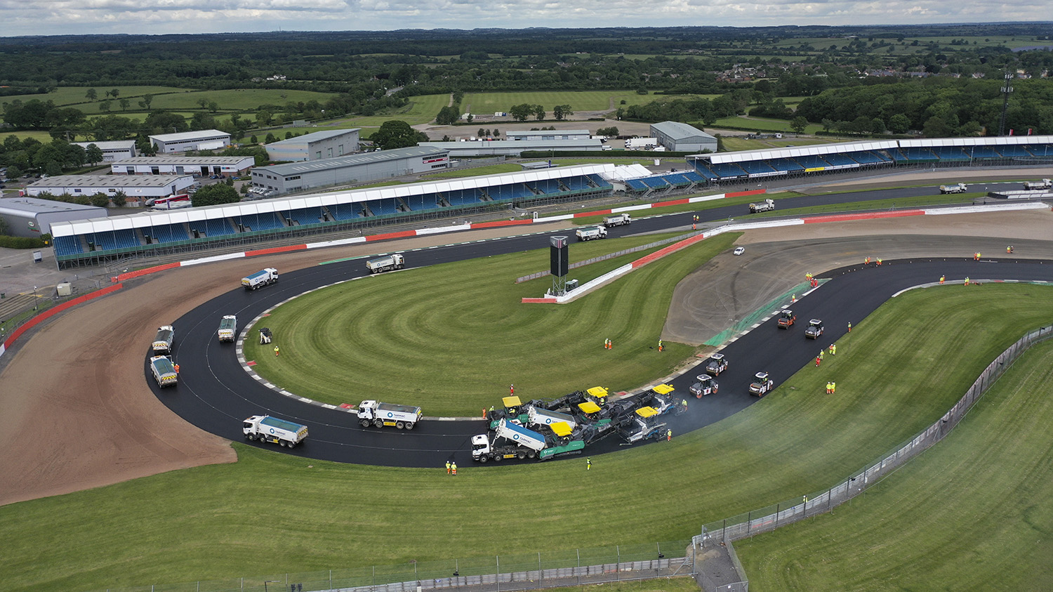 Track resurfacing sets quality standard AIA The Asphalt Industry Alliance